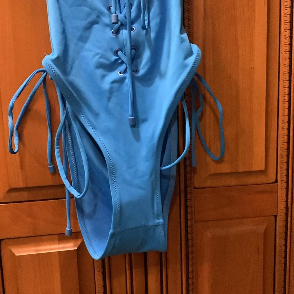 NWOT SKIMS Signature LaceUp Monokini Turquoise Kim Kardashian Swimsuit Size M